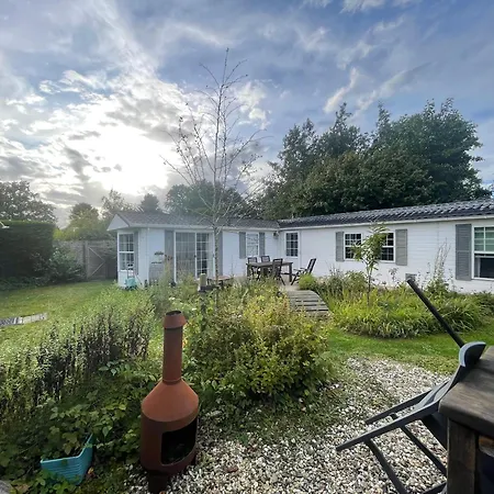 Your Private Zeeland Getaway - Cosy Home With Large Garden Heinkenszand Exterior photo